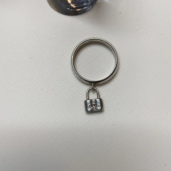 Tiffany & CO retired lock ring, antique ? - Picture 4 of 5